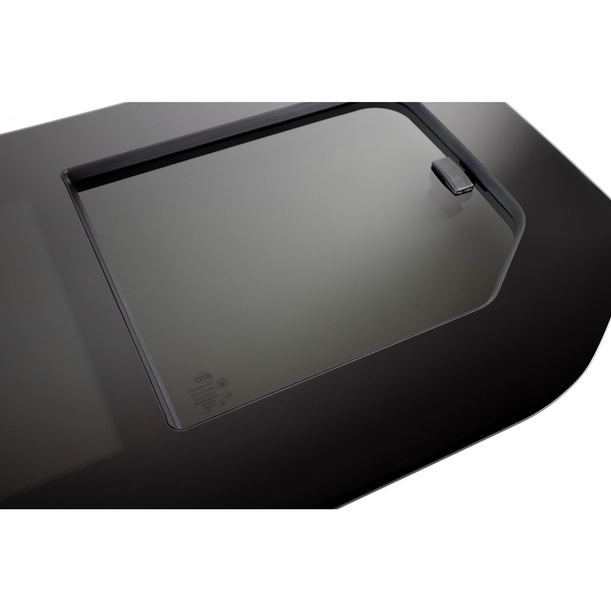 Right Opening Window Trafic/Vivaro 2014+ Camper Glass by Kiravans