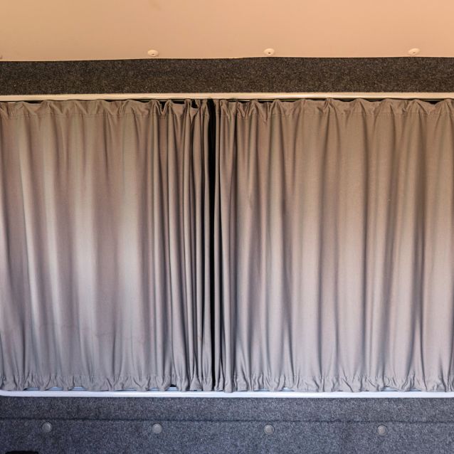 Universal Curtain Kit - 110cm Straight Rails (47-78cm Drop Options)