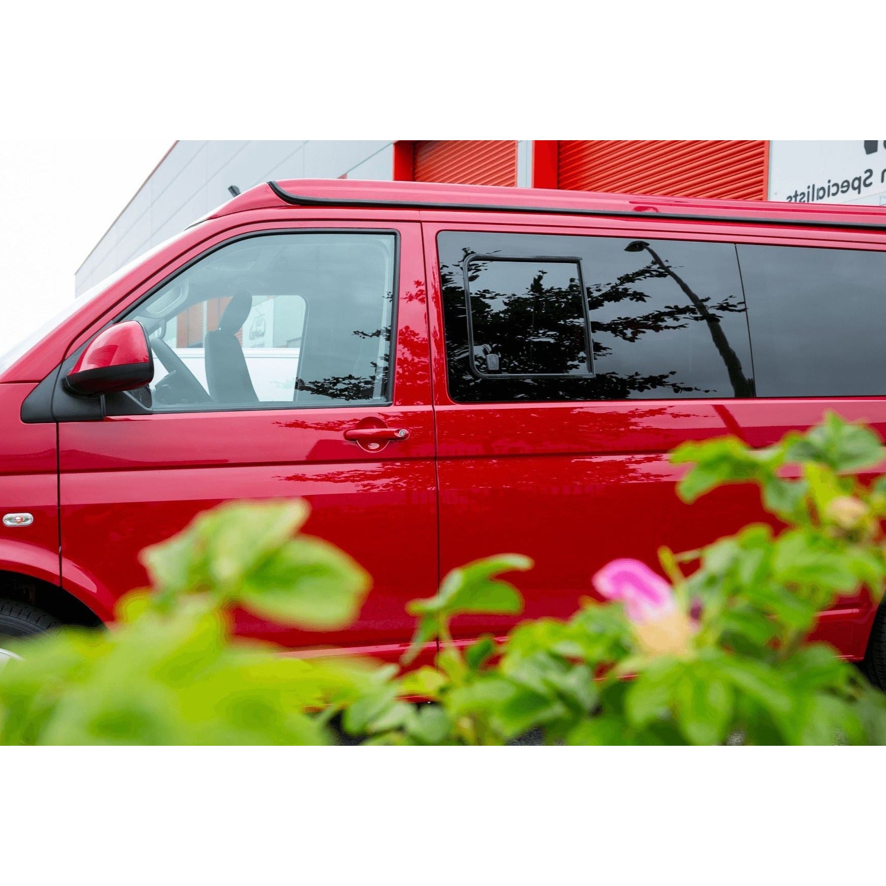 Left Opening Window VW T5 / T6 - Non-sliding door Camper Glass by Kiravans 